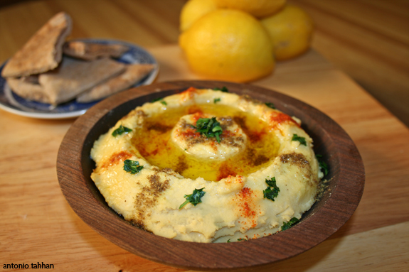 traditional hummus