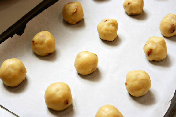 line up the cookie sheet