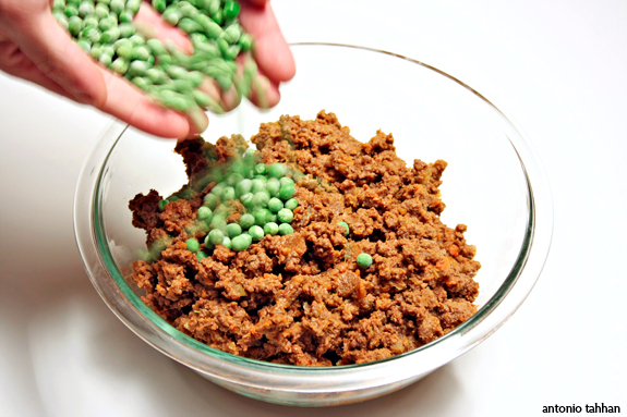 add green peas to ground beef
