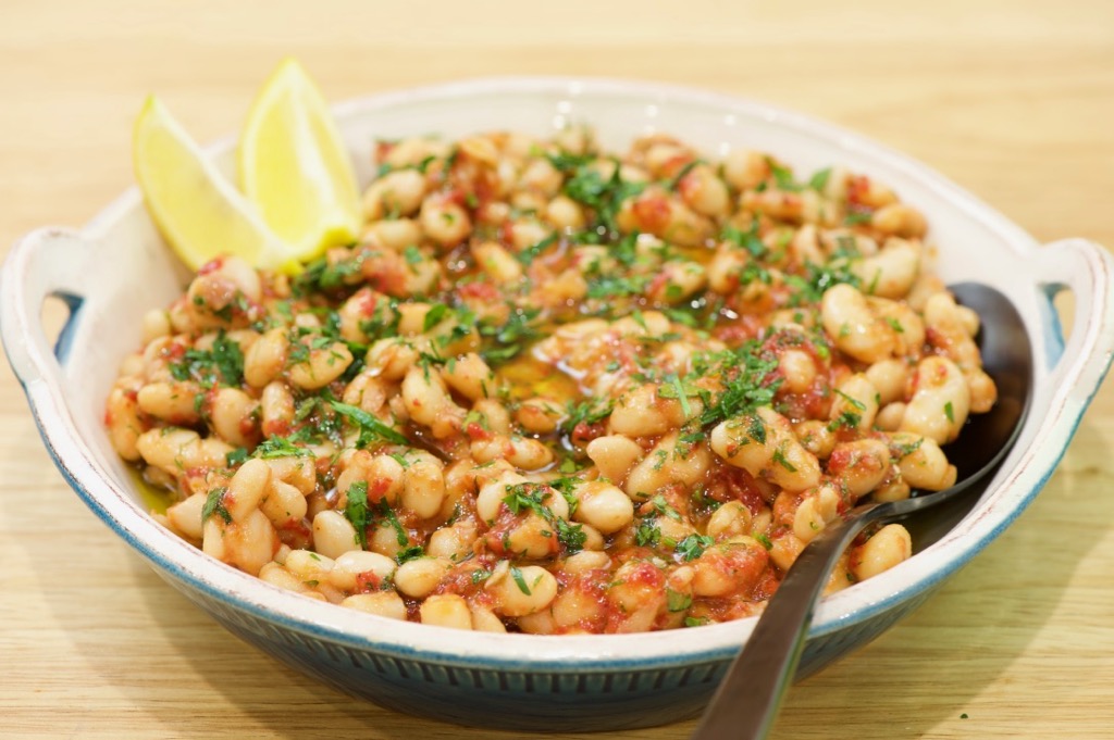 white bean salad (سلطة فاصوليا بيضاء)